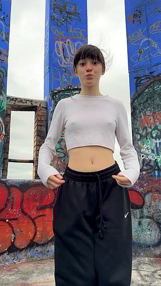 Cute Reveal of Boobs with the Wind'
