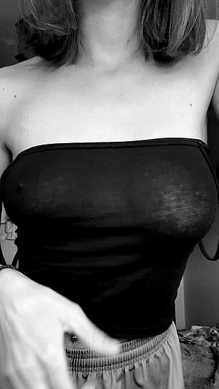 Reveal Your Big Tits: A Babe's Tease'