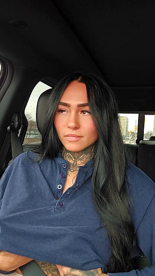 Shy Brunette Reveals Huge Tits in Traffic'