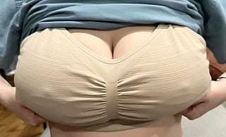 Postpartum Mommy F40 Milkers: An Incredible Titty Drop'
