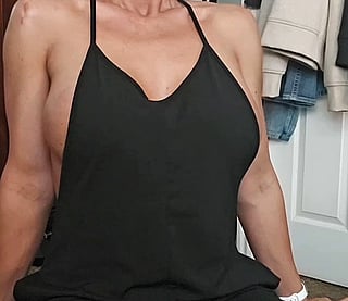 Big Tits MILF Wants to Play: Homemade Cumshot'