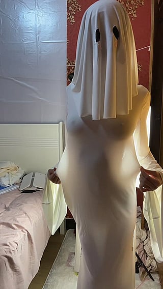 18yo Asian Ghostie Revealing Boobs'