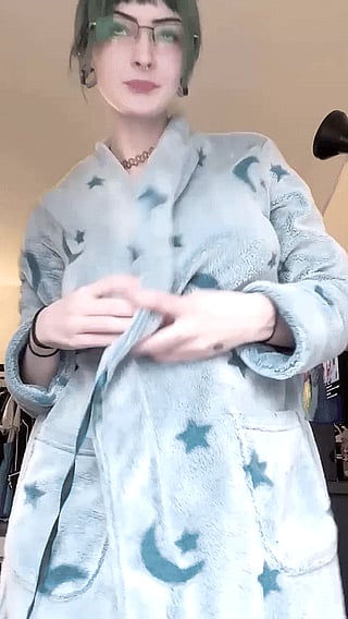 Two Boobs, Two Loads: A Blue Robe and Two Stars'