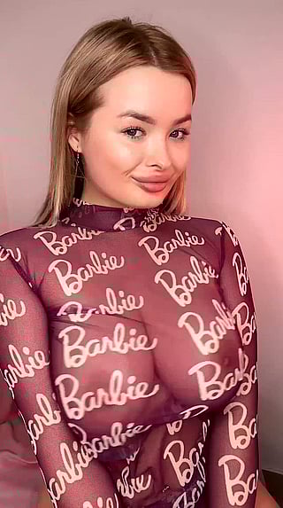 Hot Drop: Blonde Big Tits Solo Titty Drop'
