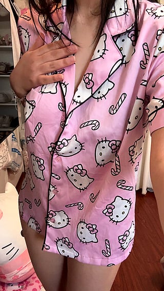 Sweet Reveal: Asian Babe, Boobs, Cute, Latina, OnlyFans, Solo, Teen'