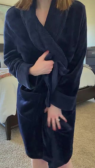 MILF Ready for Cuckold Fun: Big Tits and Cumshot'