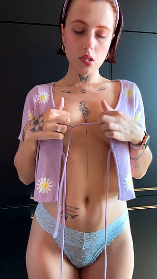 Oops, I accidentally showed my boobs on camera!'