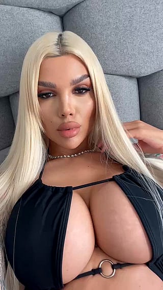 Barbie Sins: Real Sexi Barbie's Big Tits and Bimbofication'