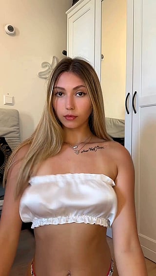 Shake Your Tits in My Face: Big Boobs, Cute Teen, Homemade, OnlyFans'