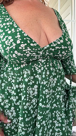 Big Tits MILF in a Green Dress Can't Keep 'Em In'