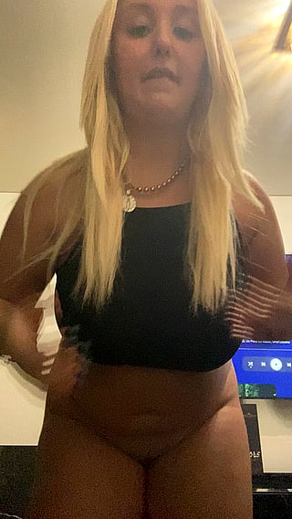 Homegrown and Proud of These Huge Tits - DD Cup'