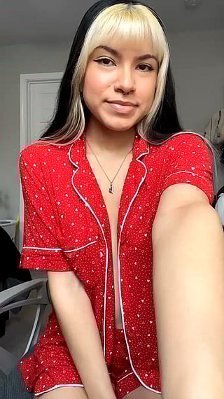 Latina Shares Her Natural Tits in Red Polka Dot Shirt'