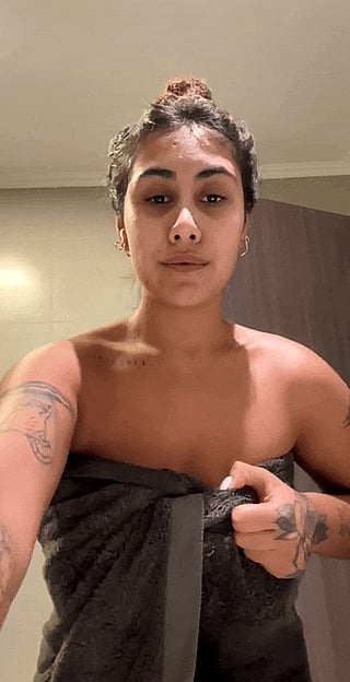 Cupcake's Naked Truth: No Towel Needed!'