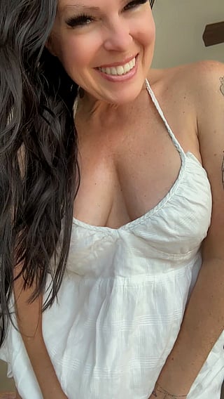 Mom Reveals Her Titties: A Sweet and Innocent Moment'