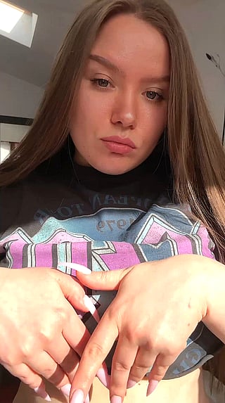 Proud of my Boobs: Showing Them Off'