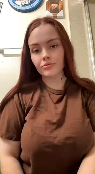 Big Tits Reveal: 'I Hope You Like a Good Reveal' - Amateur Video'