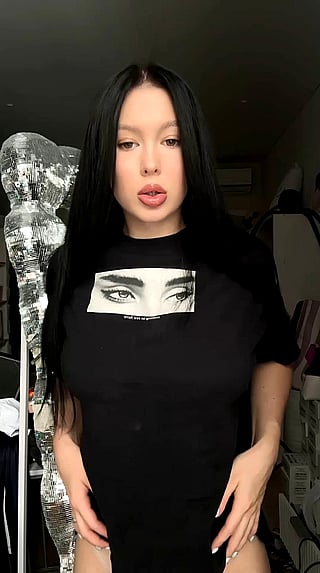 Titty Drop: Boobs, Cute, Solo'