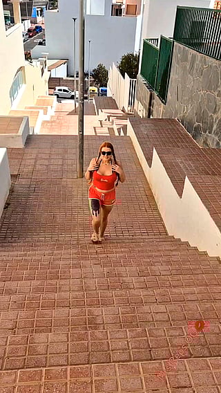 Let the girls breathe after those steps'