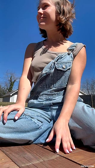 Overalls and sunshine!