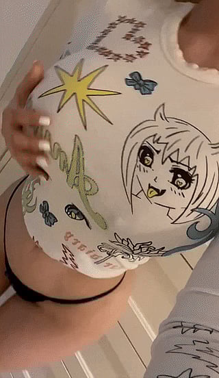 37yo Mom's Boobs Still Perky in New Video'