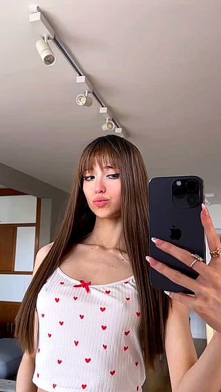 B Cup Babe Takes Selfie in Her Bedroom'