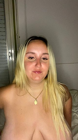 Best Pair of Natural Tits: Blonde Babe Shows Off Her Boobs'