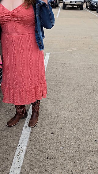 Big Tits Reveal at AT&T Stadium: Brunette Flashing Boobs'