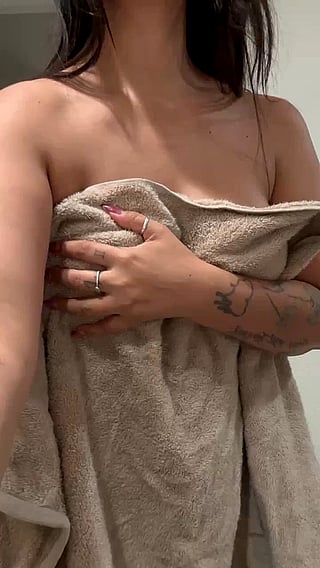 Big Tits Amateur Tit Fuck: OnlyFans Exclusive'
