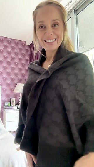 MILF Tease: Tired of Being Single, Showing You What I've Got'