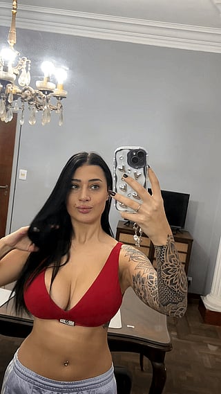 Revealing My Perfect DDs: A Busty Beauty's Big Reveal'