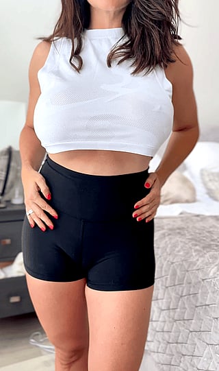 Titty Drop: My Gym Outfit'
