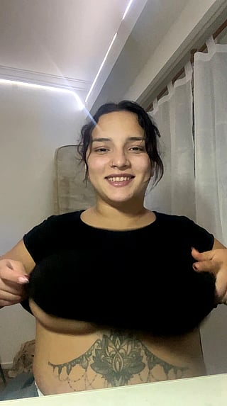 Chubby BBW Showing Off Her Saggy Tits'
