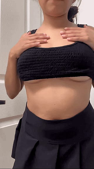 Big latina tiddy reveal'