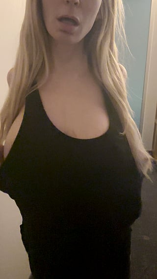 Blonde MILF Drops Huge DD Boobs'