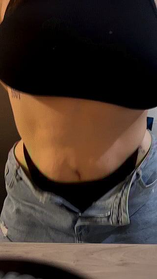 Reveal Your Belly Button: A Sizzling Summer Video'