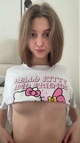 Titty Reveal: Natural Beauty'