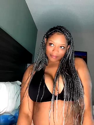 Big Boobies Growing: My Tits Got Huge!'