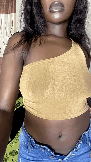 Bury Your Face in These Curves: A Sultry Video'