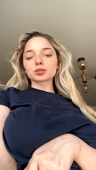 Titty Drop: A Natural Amateur Moment'