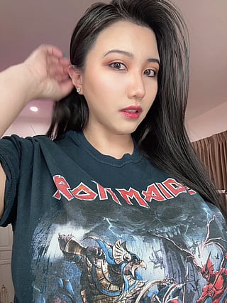 Titty Drop: Big Tits and Boobs Revealed'