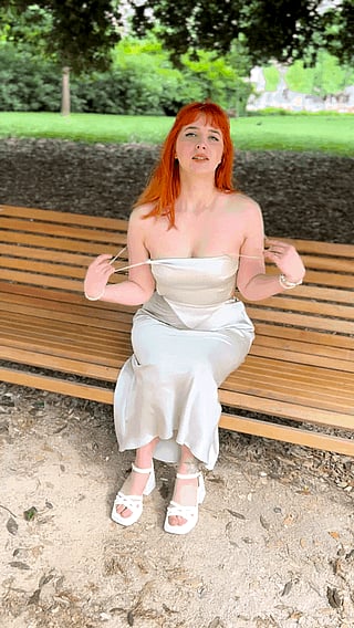 Quick Tits Reveal in the Park'