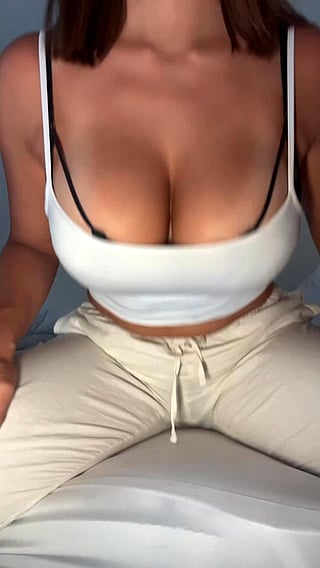 Bouncy Boobs Reveal: Amateur, Big Tits, Boobs, Bouncing Tits, Brunette, Latina, Natural Tits, Reveal, Tanlines, Teen, Tits'