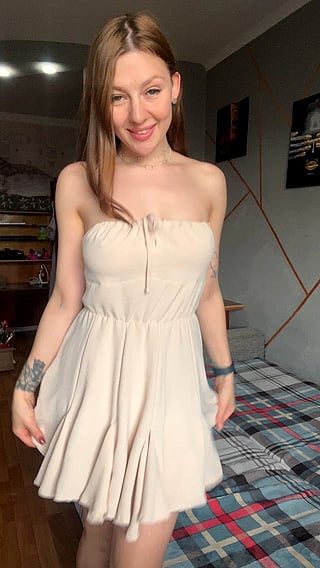 My First Reveal: Big Tits and Amateur'