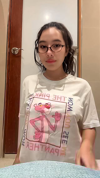 Titty Drop Challenge: What Would You Do?'