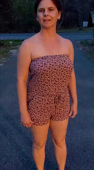 Granny Boobs: A Hot Take on Amateur Brunette Tits'