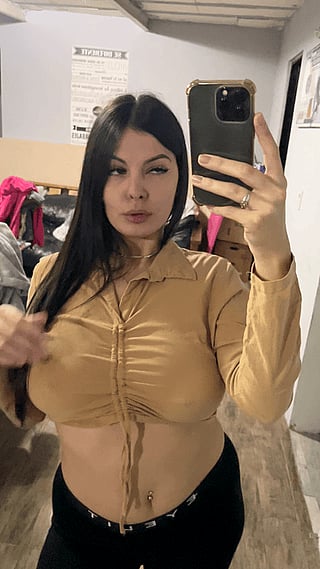 Fat Tits Revealed: A Glimpse into the World of Large Breasts'