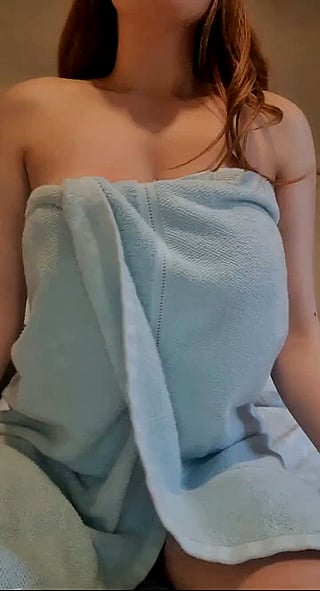 Titty Drop: Big Tits, Boobs, and Bouncing Fun'