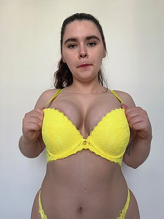 Huge Titties Reveal: Amateur, Big Tits, OnlyFans, Teen, Tits'