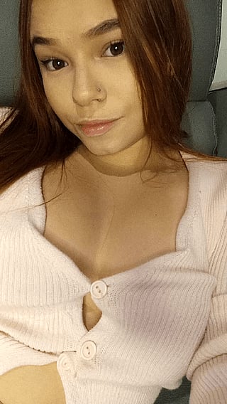 Hot Chick in Pajamas Apologizes for Being Too Hot'