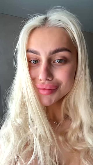 Distracting Teen with Big Tits'